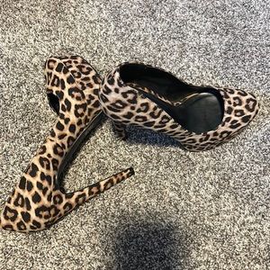 Cheetah print pumps